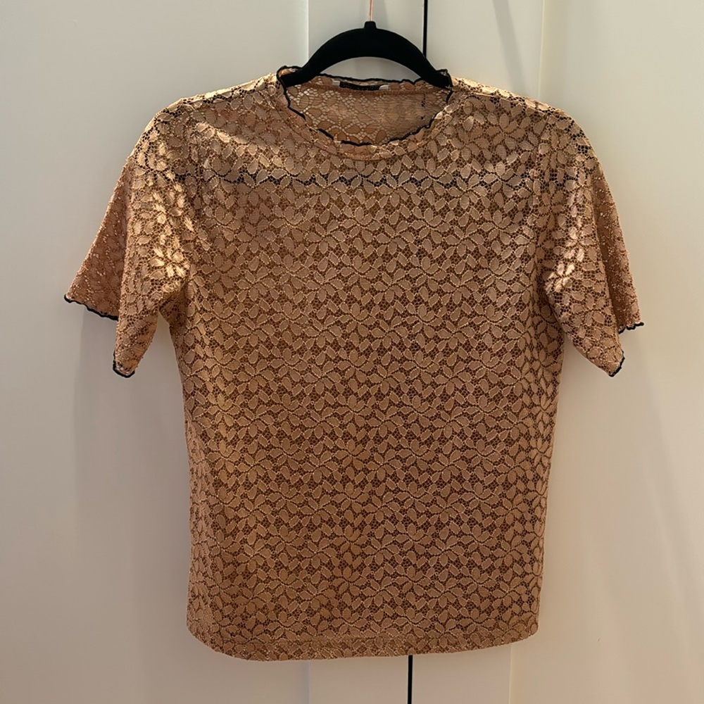 Zara top size small